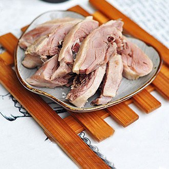 简单易做的家常菜——盐水鸭腿的做法