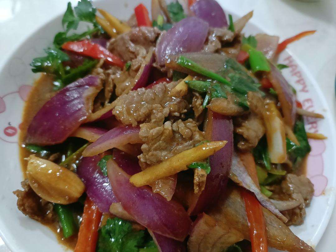 又香又嫩的小炒牛肉（巨好吃，手残党也能做）