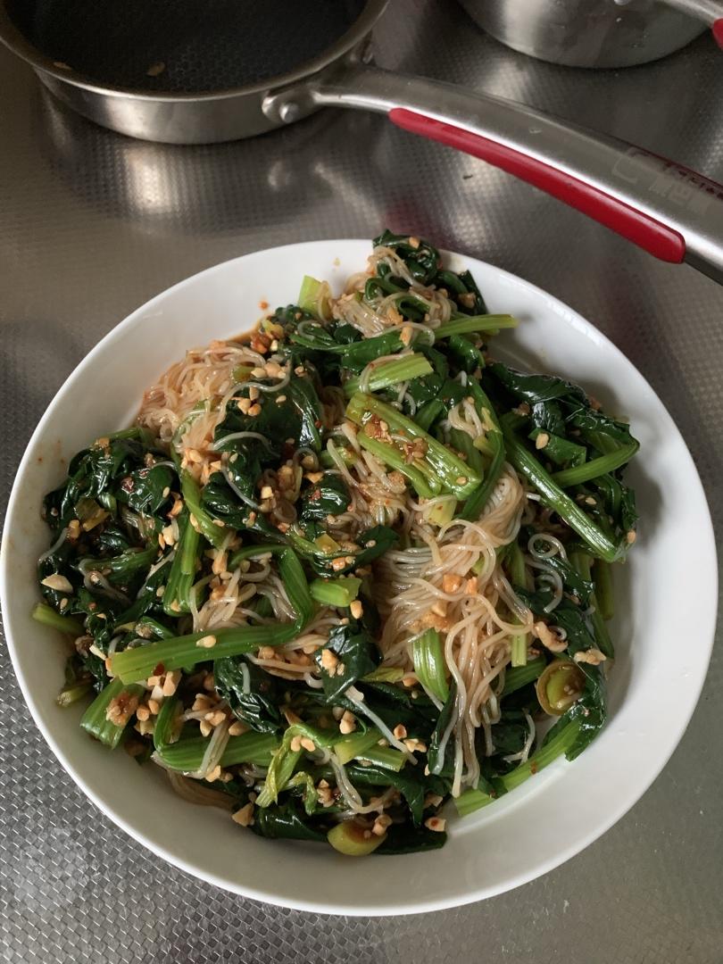‼️万能凉拌酱汁‼️菠菜这样做，好吃到哭