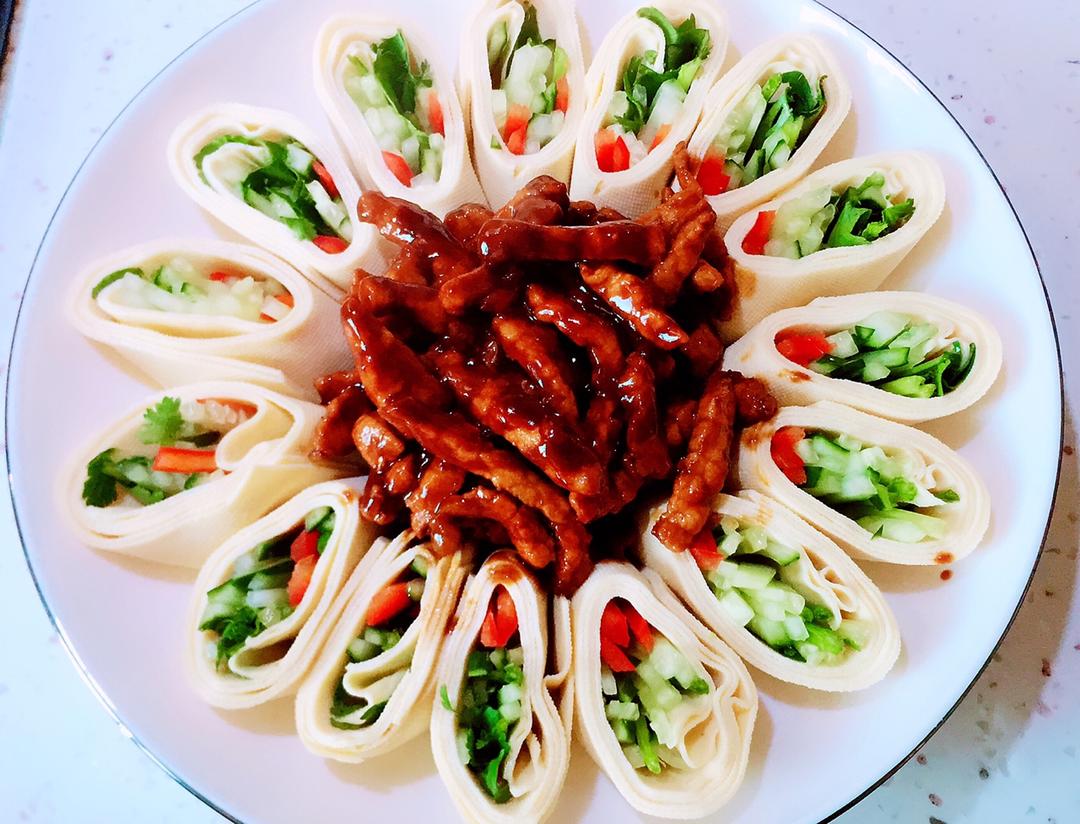 年夜饭&高颜值的【京酱肉丝千张蔬菜卷】