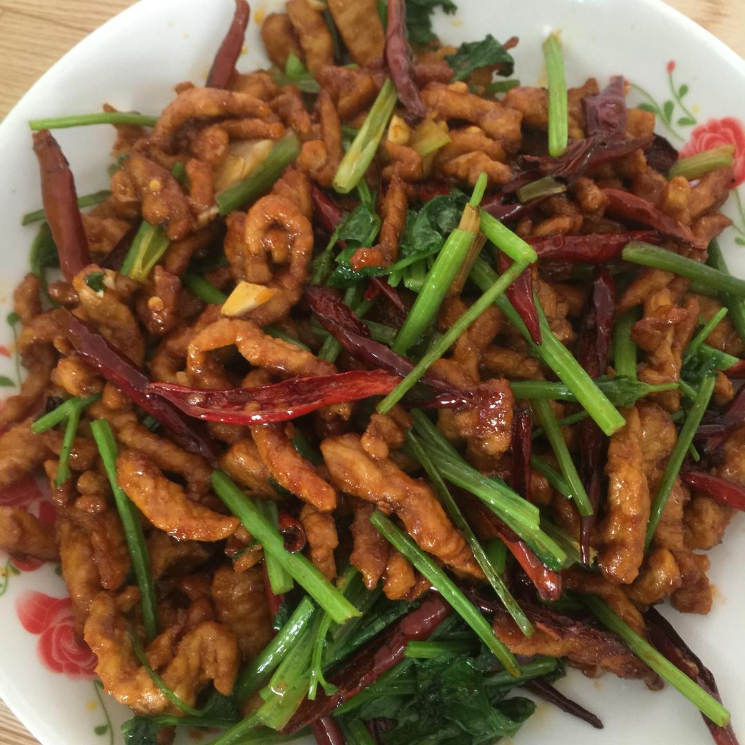 家常炒肉丝的做法