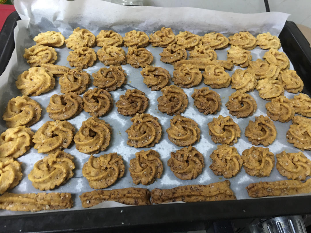 曲奇饼干的做法（烤箱做曲奇）