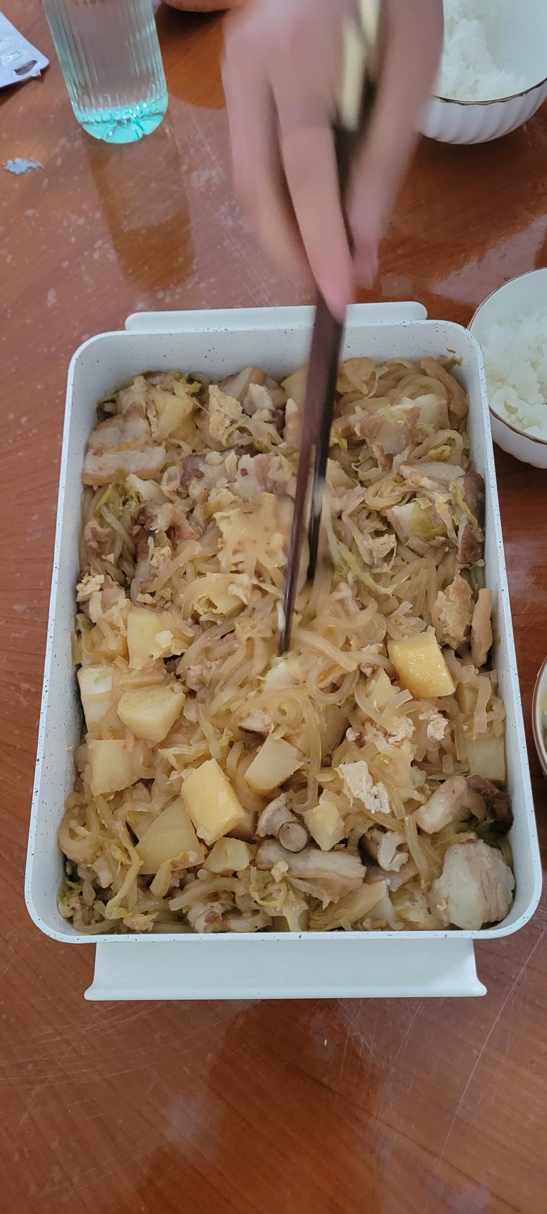 酸菜粉条冻豆腐