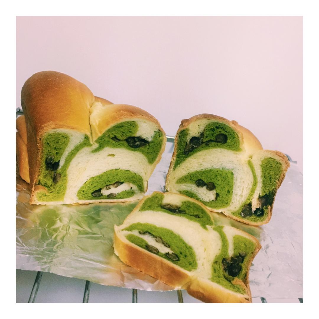 抹茶蜜豆牛奶吐司
