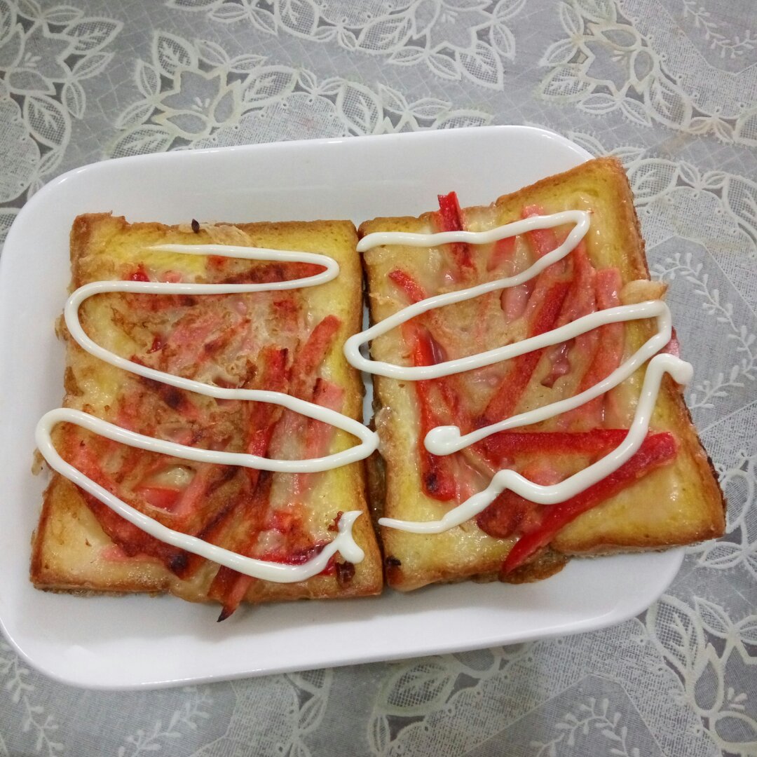 火腿沙拉肉松煎吐司