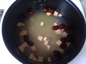 小米地瓜红枣粥的做法 步骤1