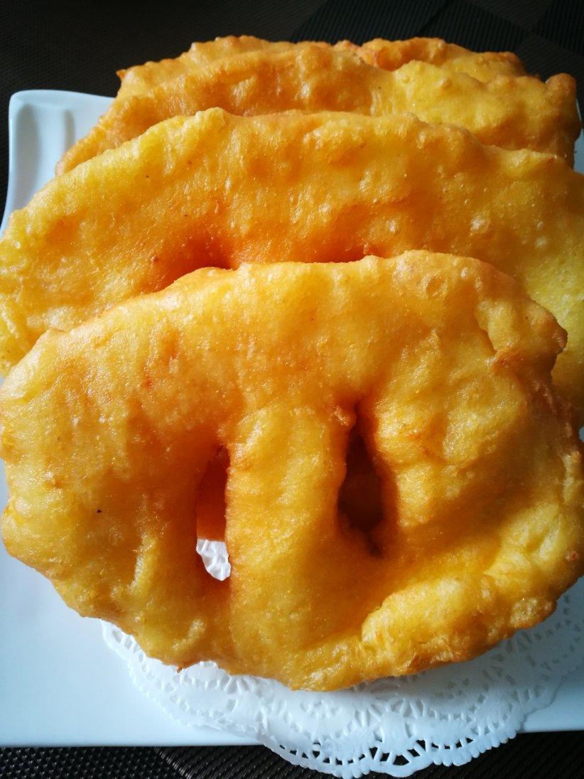 温馨_46做的堂妈小厨——炸面鱼