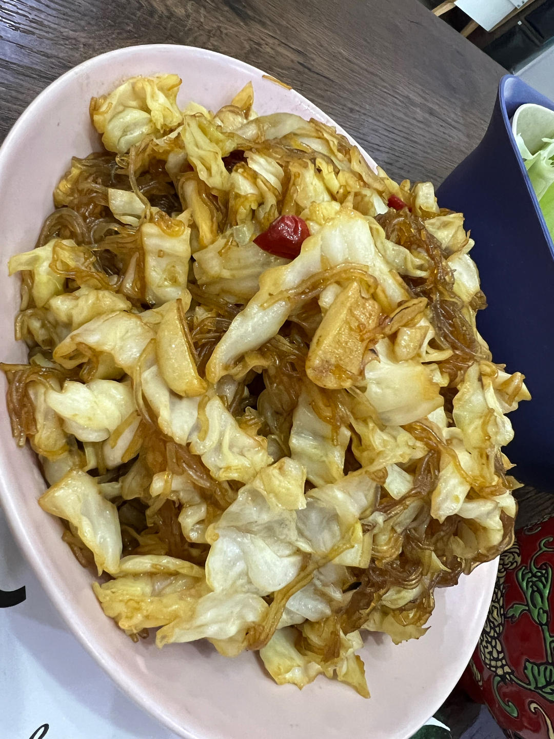 最近爱吃粉丝粉条～包菜炒粉丝