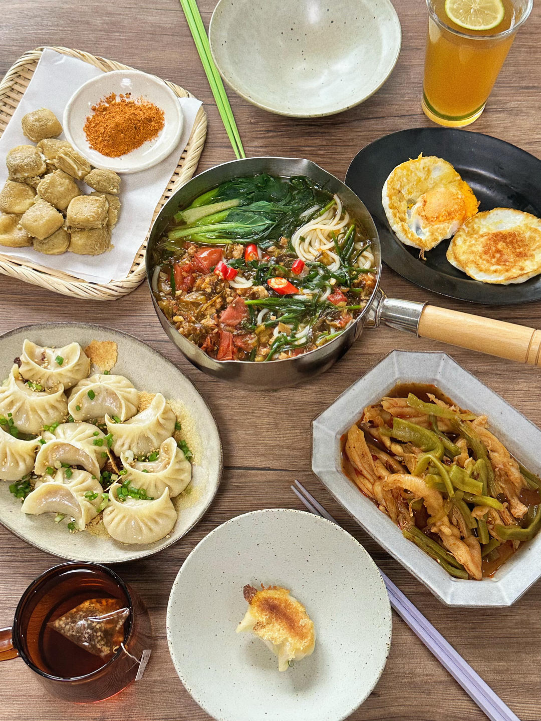 酸菜肉沫小锅米线