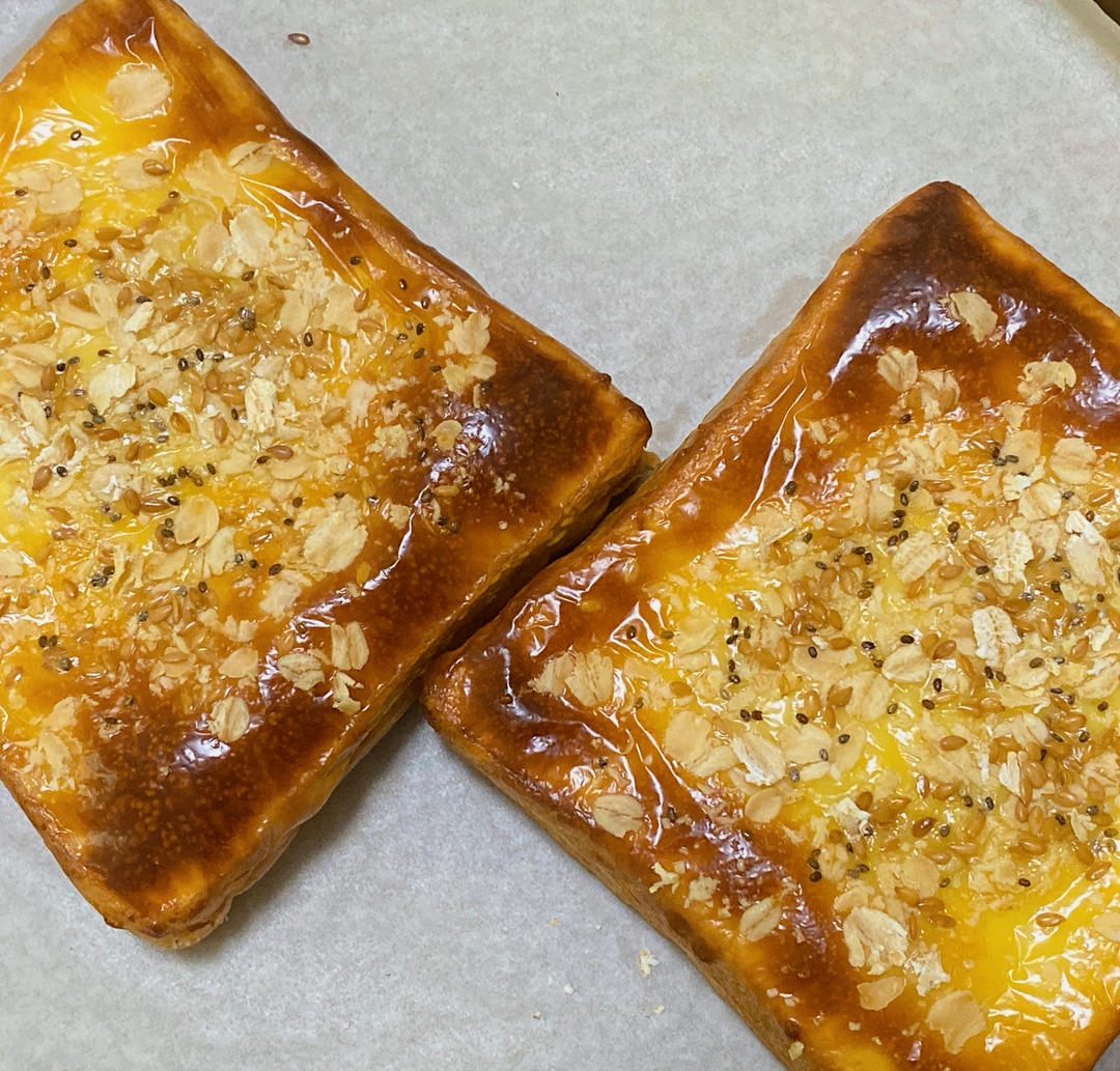 零失败快手岩烧乳酪(熔岩吐司)十分钟网红早餐，好吃哭