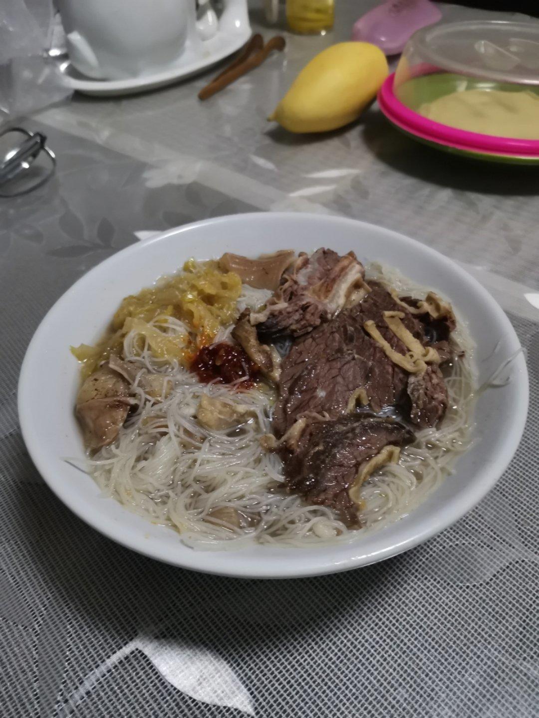 牛腩米粉