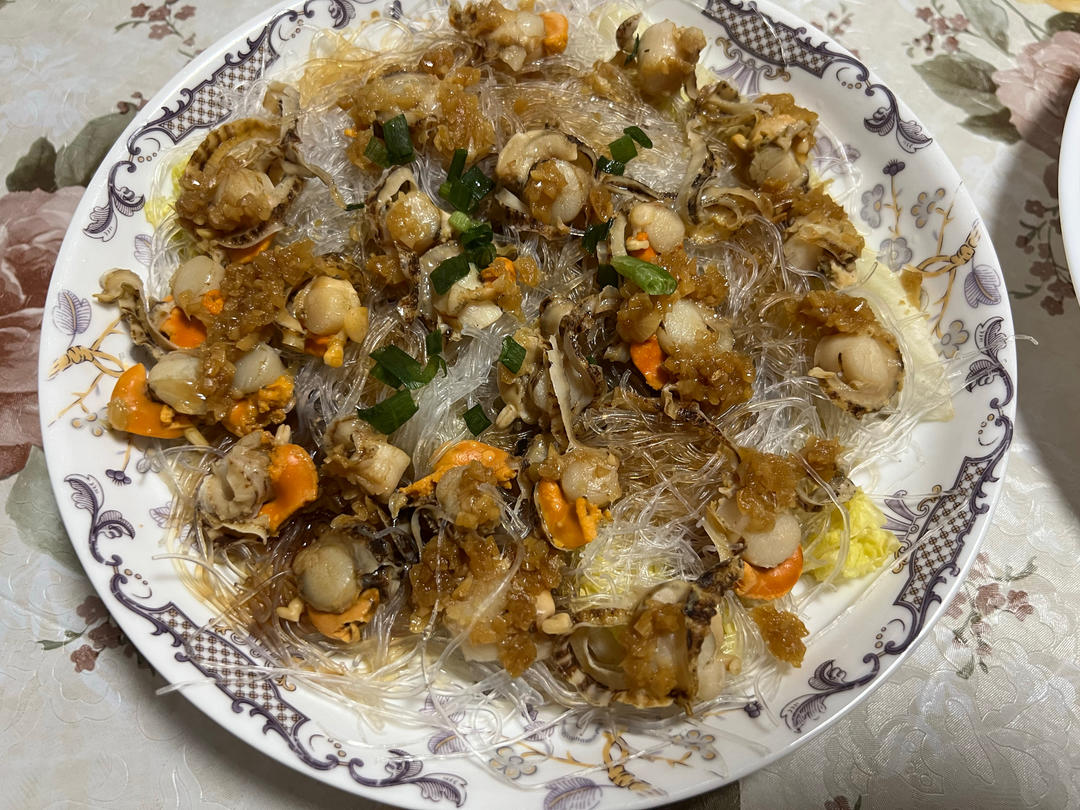 蒜蓉扇贝肉蒸粉丝