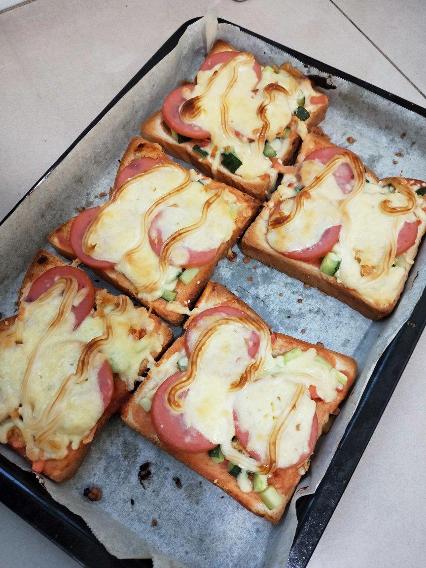 超好吃面包披萨🍕