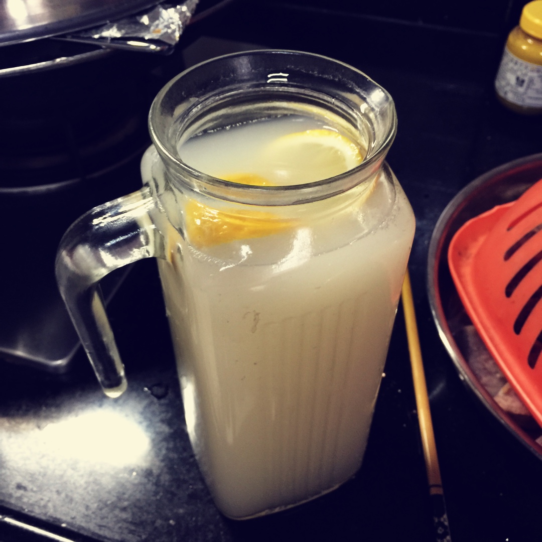 柠檬薏米水