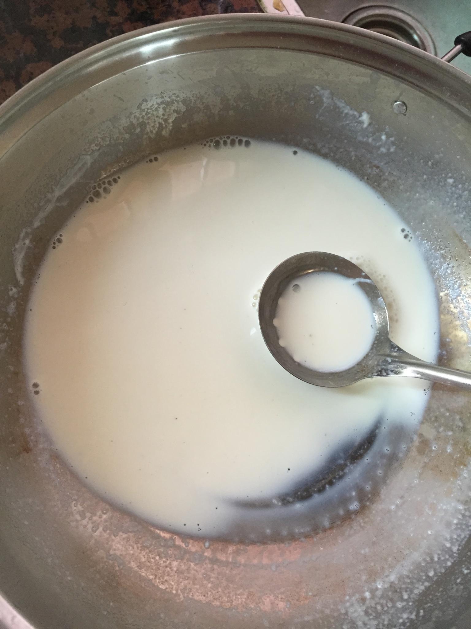 姜汁撞奶的做法 步骤2