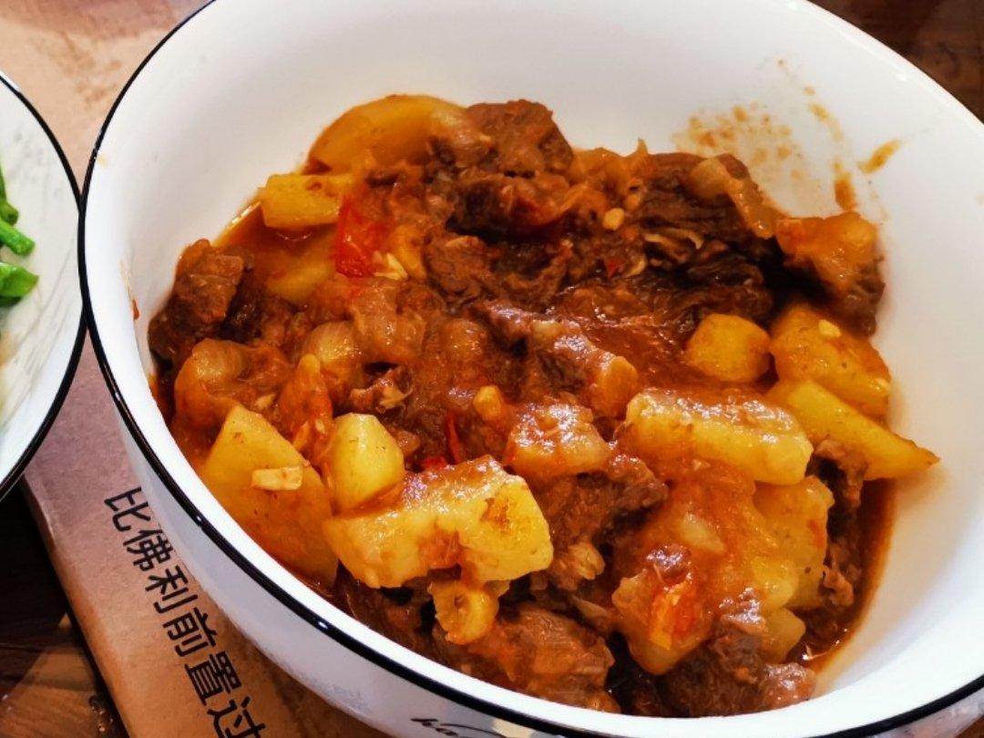 红烧牛肉土豆 （独家秘制）