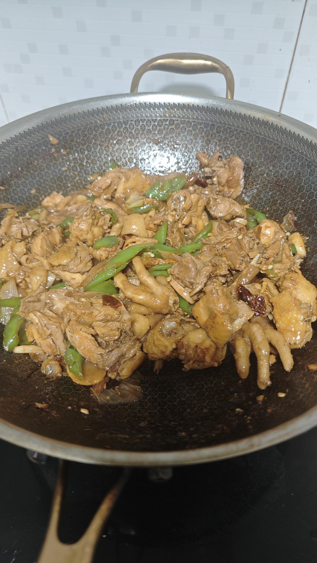 青红椒爆炒鸡块(米饭杀手)