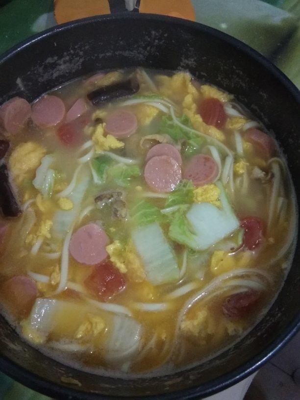 番茄鸡蛋挂面汤