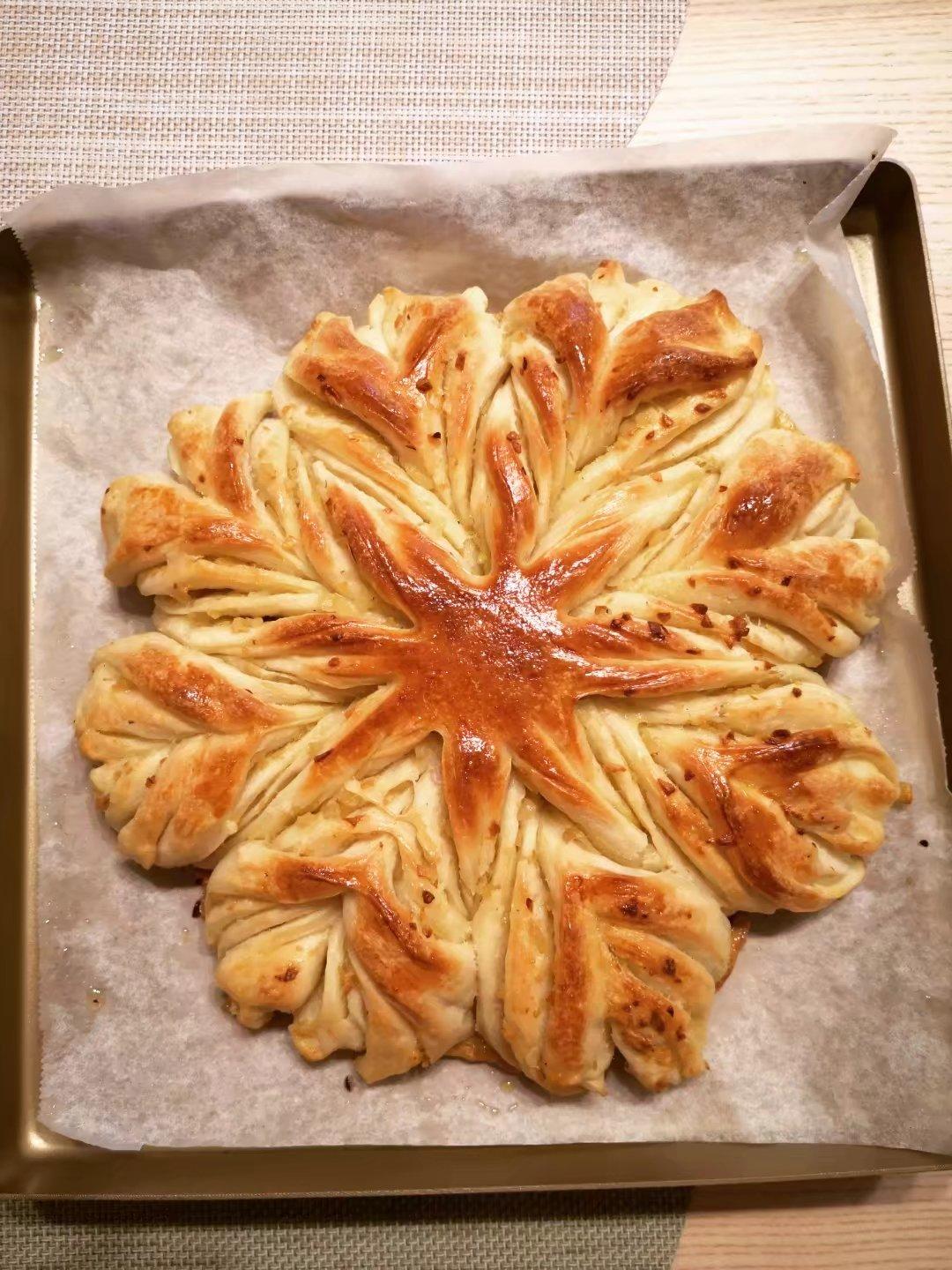 【小高姐】蒜香浓郁 造型优美 不用揉出手膜的面包