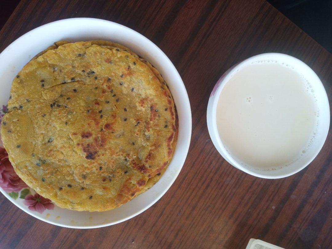 红薯饼（俗称地瓜饼）