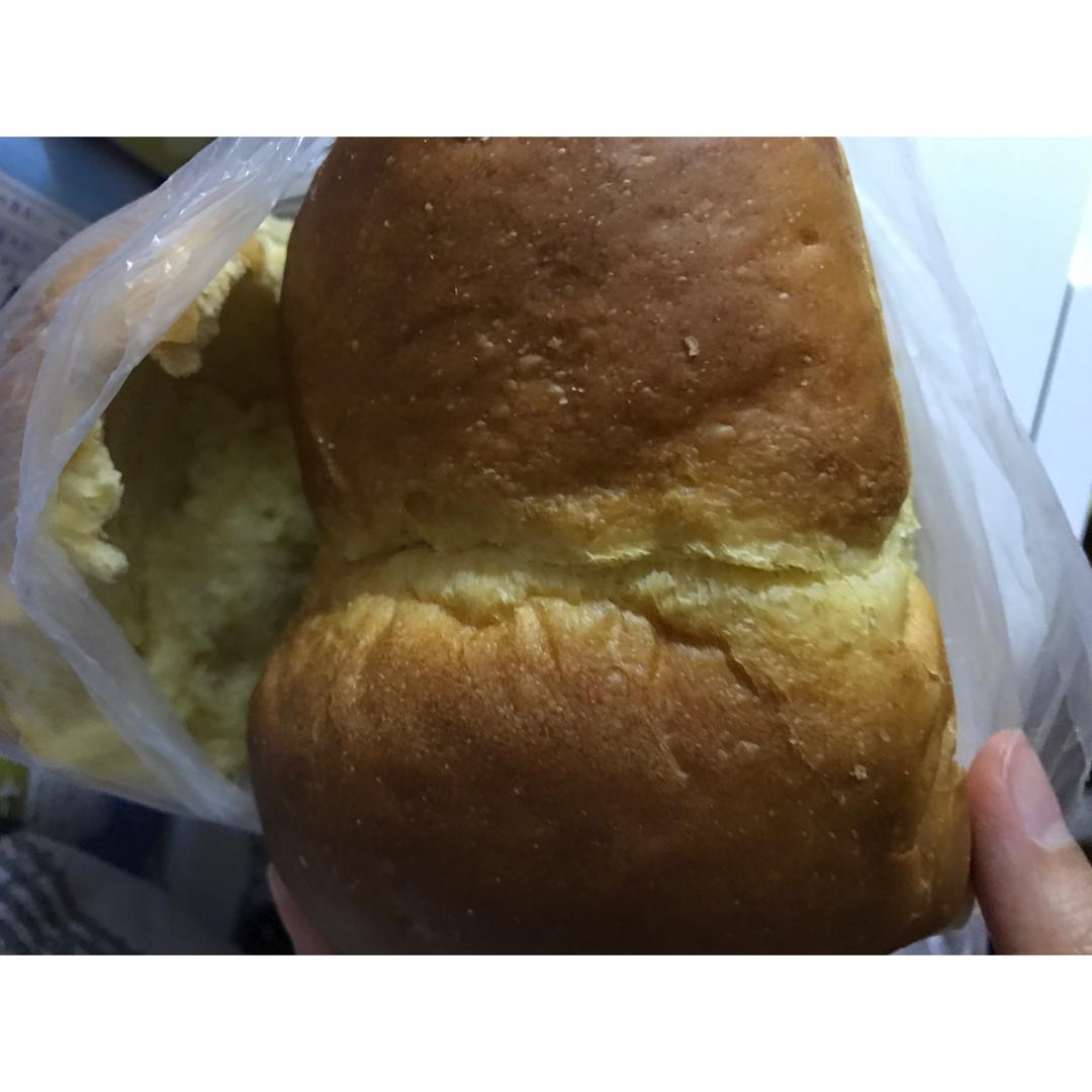 超级爆头王～牛奶蛋黄吐司