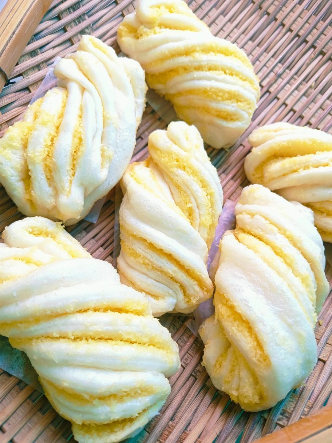 好看又好吃椰蓉花卷
