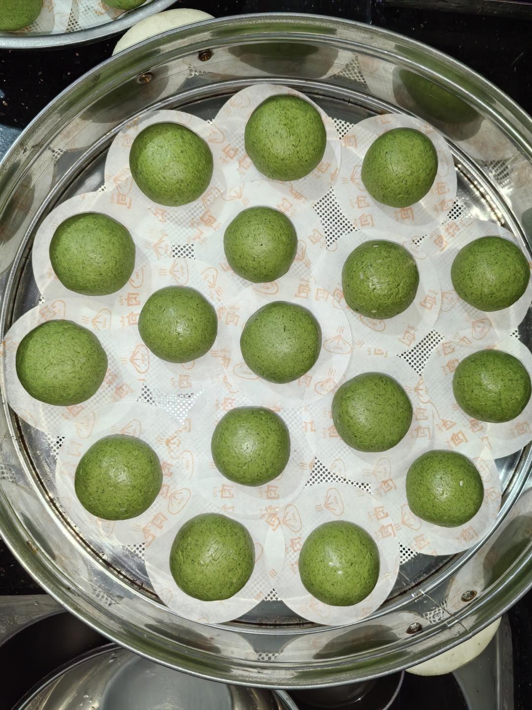 清明必吃的艾草青团