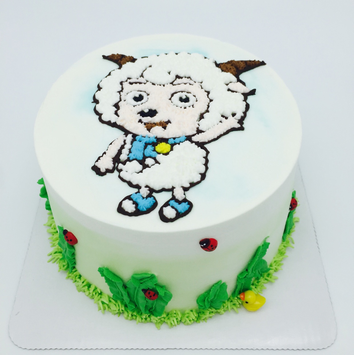 淡奶油裱花蛋糕