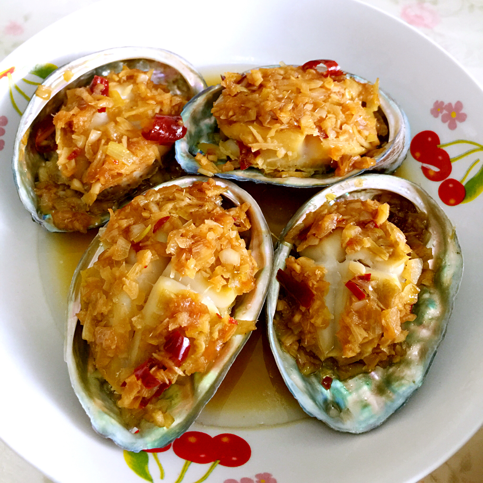 蒜蓉粉丝蒸鲍鱼