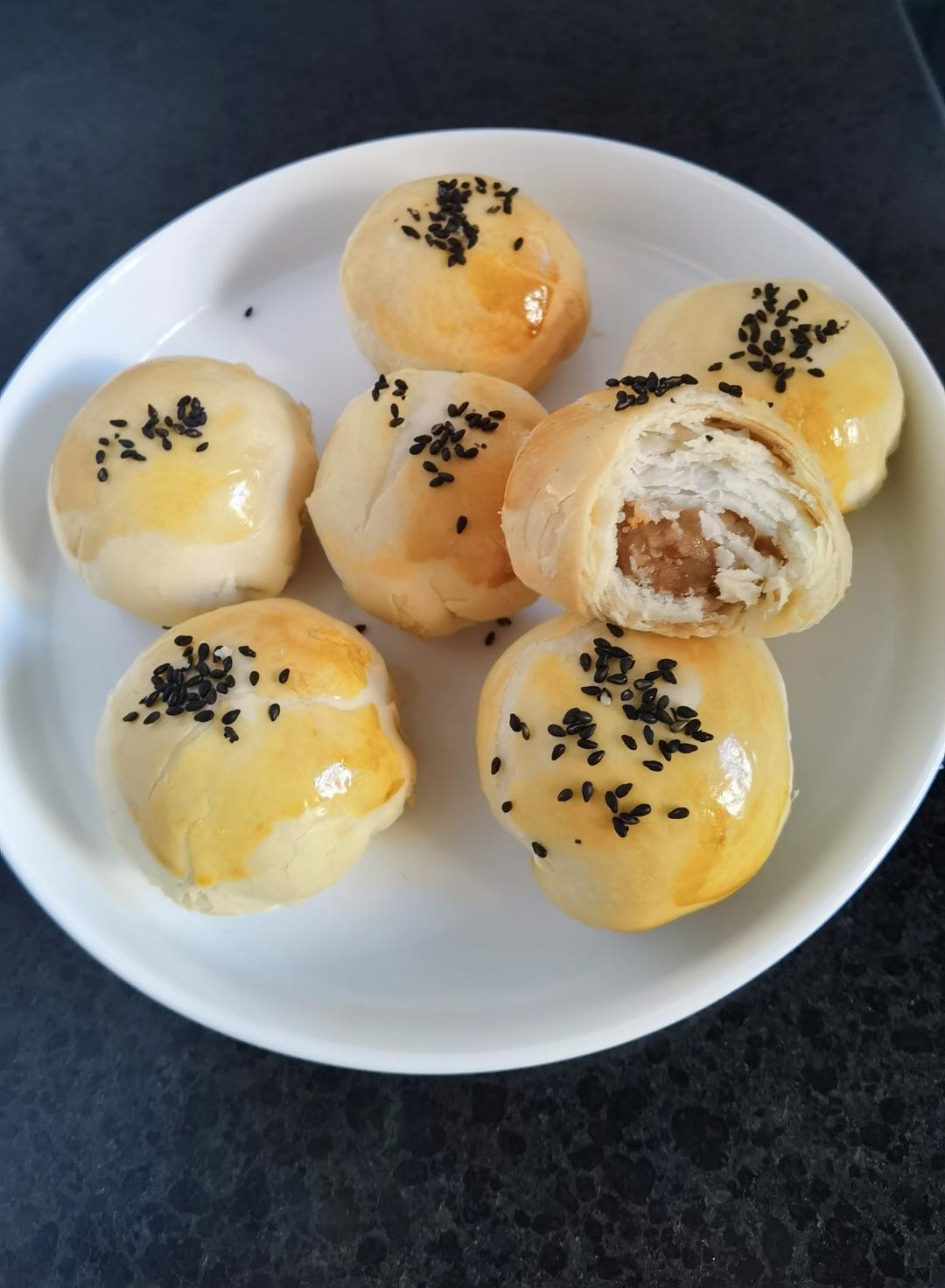 泳式鲜肉榨菜月饼