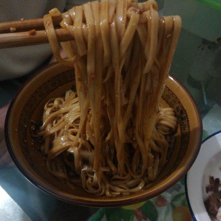 10分钟搞定的一碗葱油拌面