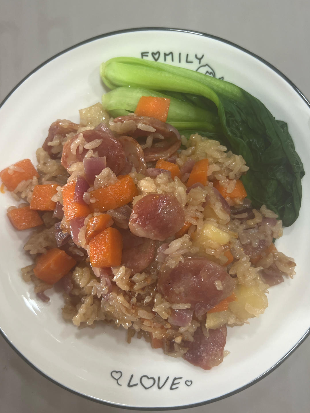 腊肠煲仔饭（电饭锅版）