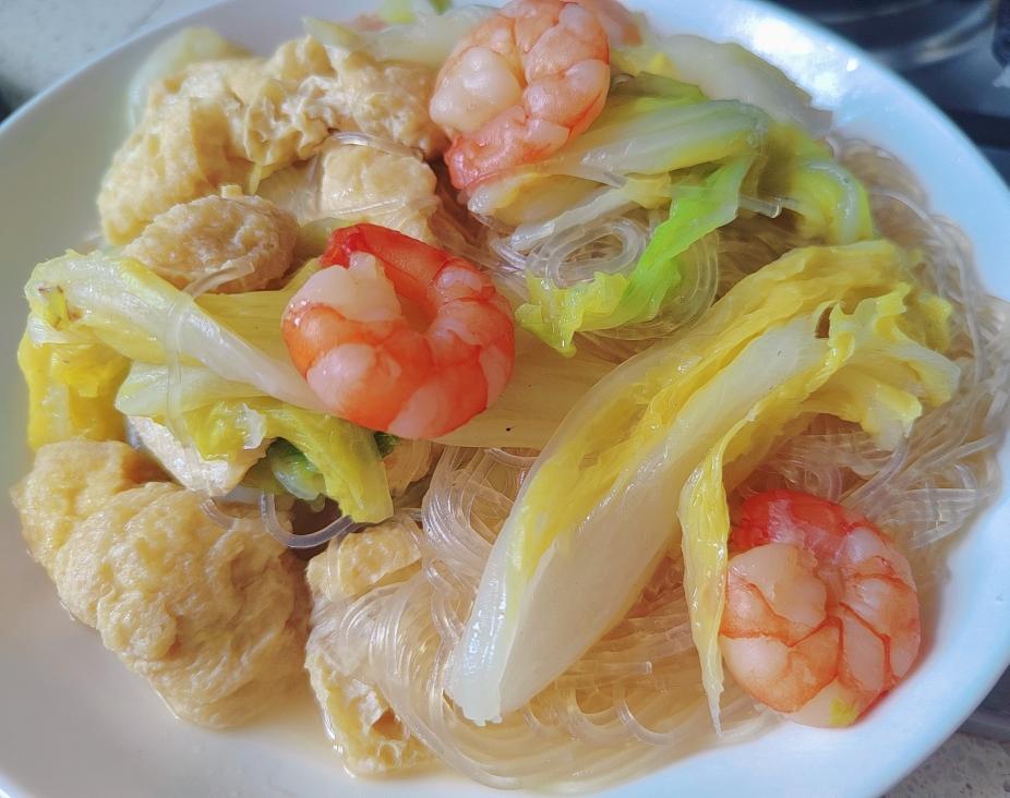 白菜虾仁豆腐泡粉丝