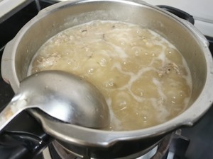 海参粥(2岁宝宝可食用版)的做法 步骤9