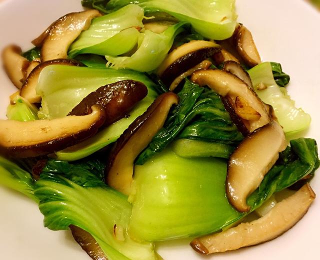 老丁的私房菜-香菇炒油菜的做法