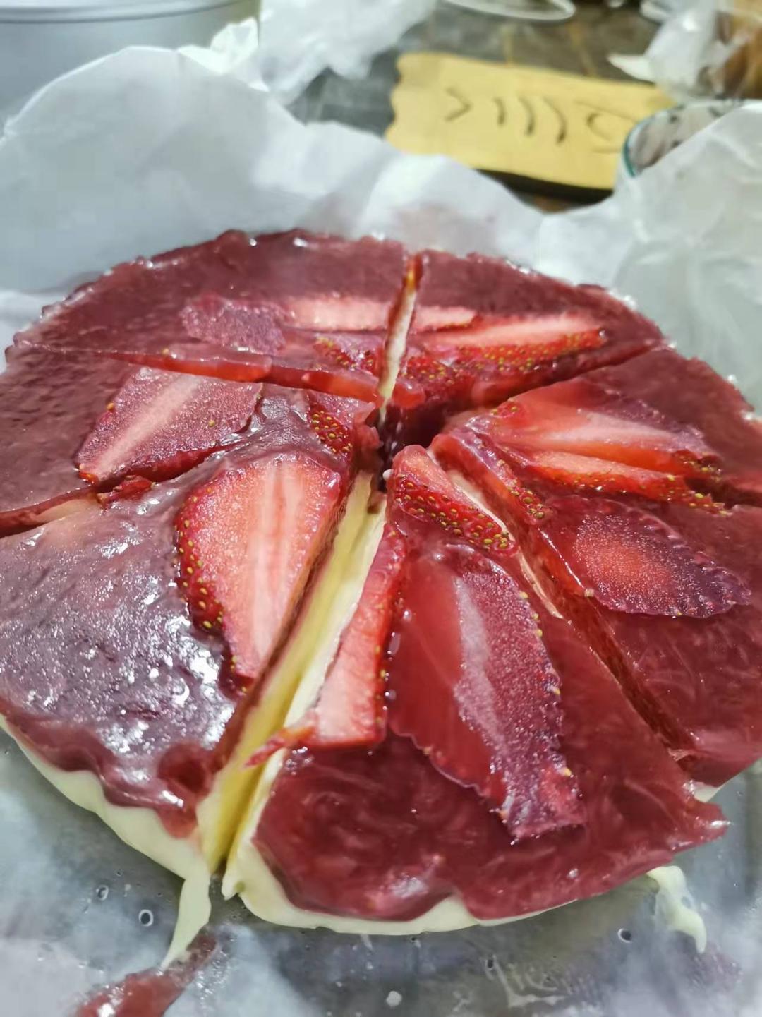 偷师学艺🤫🤫🤫照片没经过任何修图处理，保真原色，一餐出俩菜，再也不用去超市买奶酪棒了，宝宝的福音，宝妈的安心，没有添加剂的烤奶酪