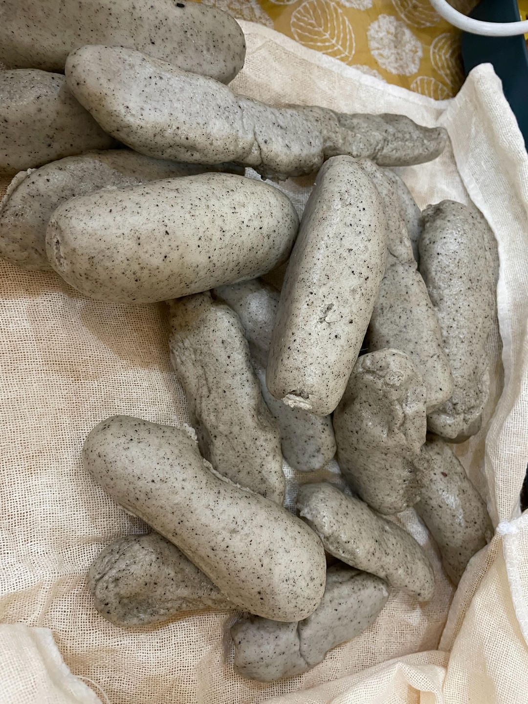 醇香清甜的黑芝麻馒头