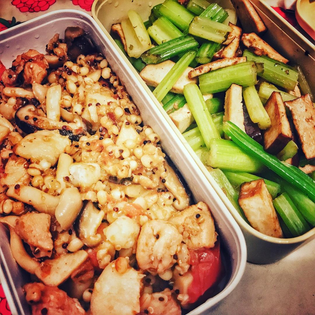 日式杂菌鸡肉炊饭