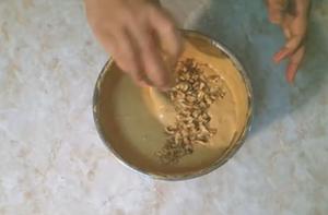 桂圆核桃蛋糕的做法 步骤8