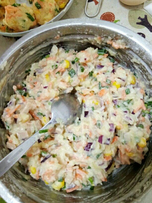 洋葱田园土豆饼