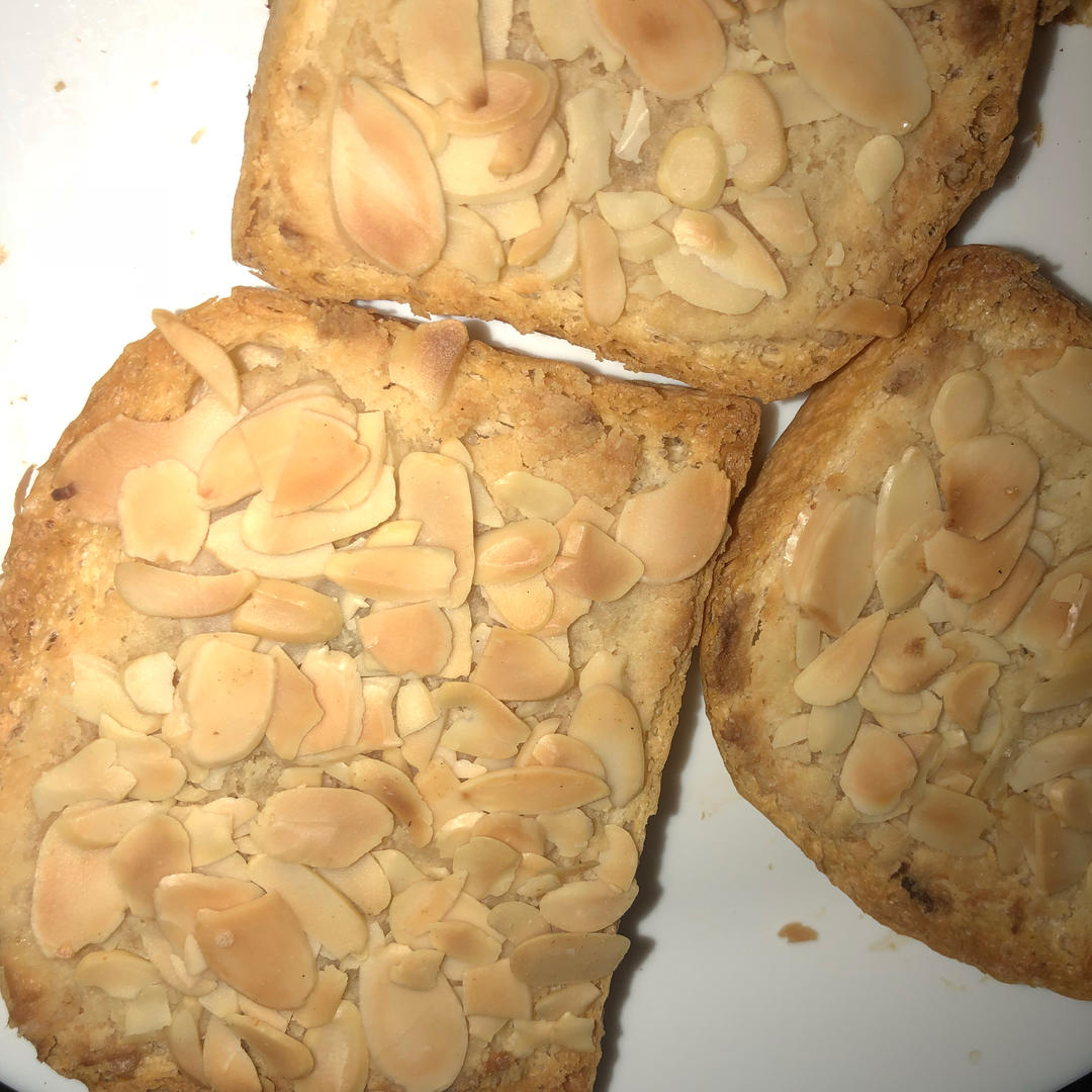 超好吃的杏仁片吐司