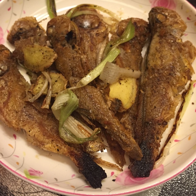 香煎小黄鱼