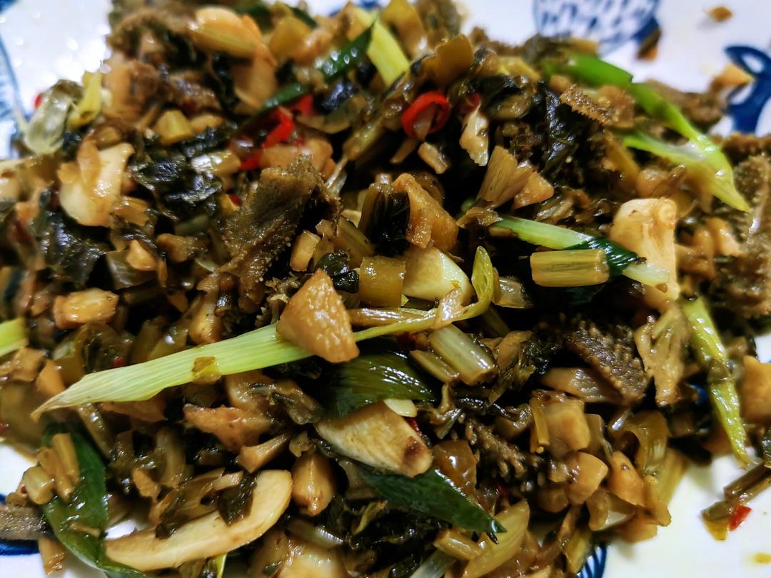 酸萝卜炒牛百叶