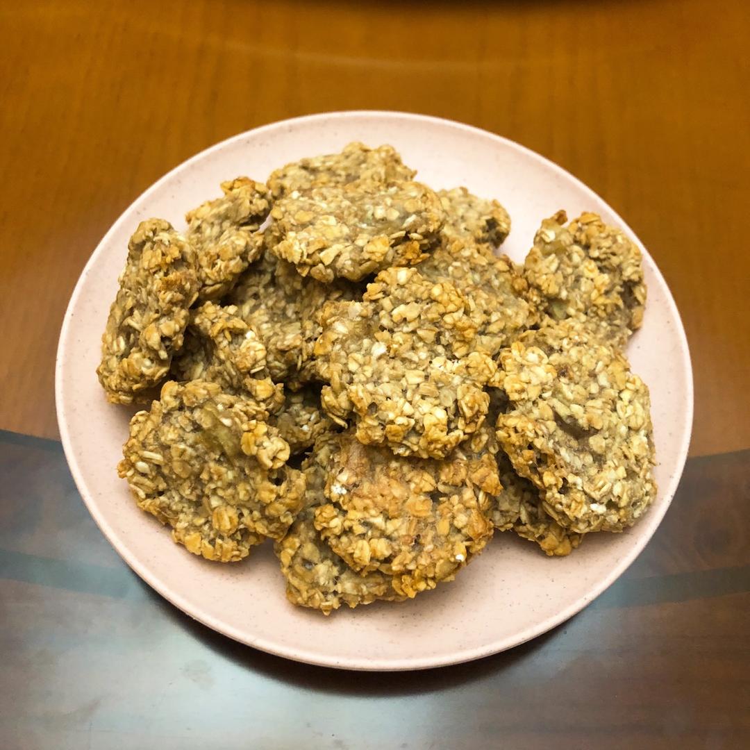 超简单-香蕉燕麦饼干（软软QQ的！）