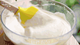 清新一夏，柔软轻盈的柠檬小蛋糕的做法 步骤8
