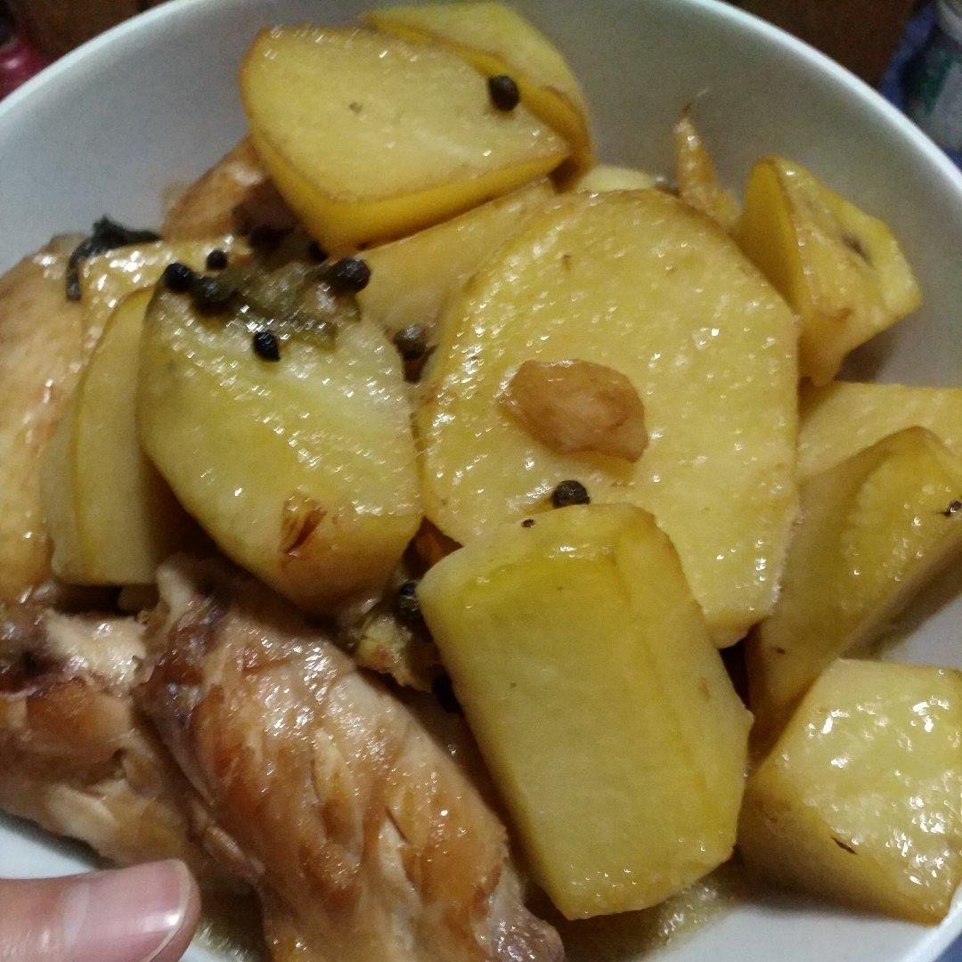 土豆炖鸡翅（快手零失败）
