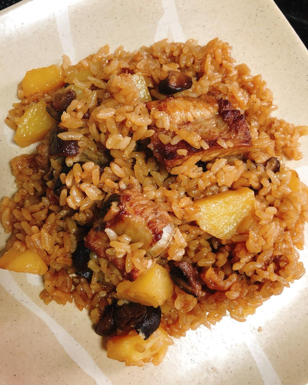 土豆焖饭（电饭锅版）