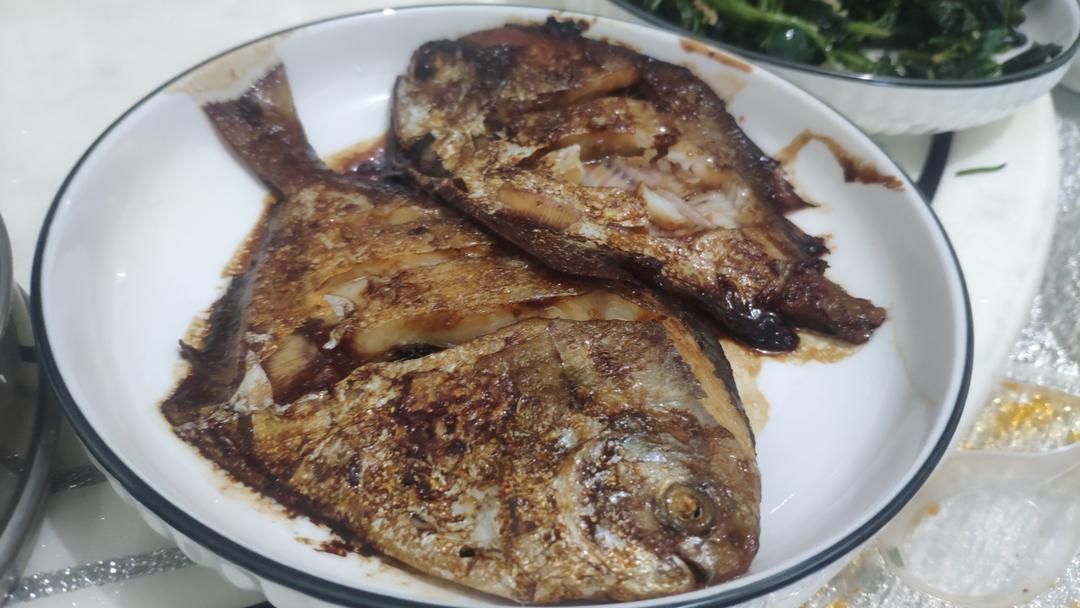 【家常菜】上海红烧鲳鱼