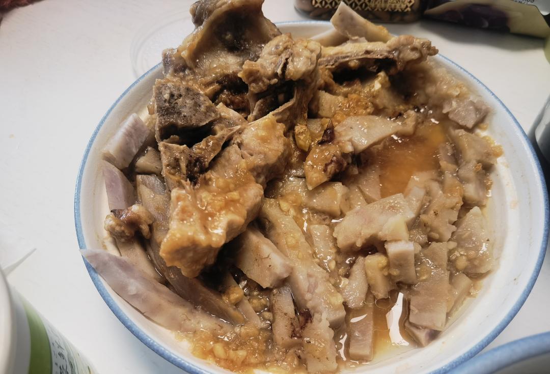 香芋蒸排骨（简单好吃）