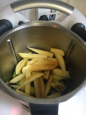 小美烧刀豆土豆的做法 步骤3